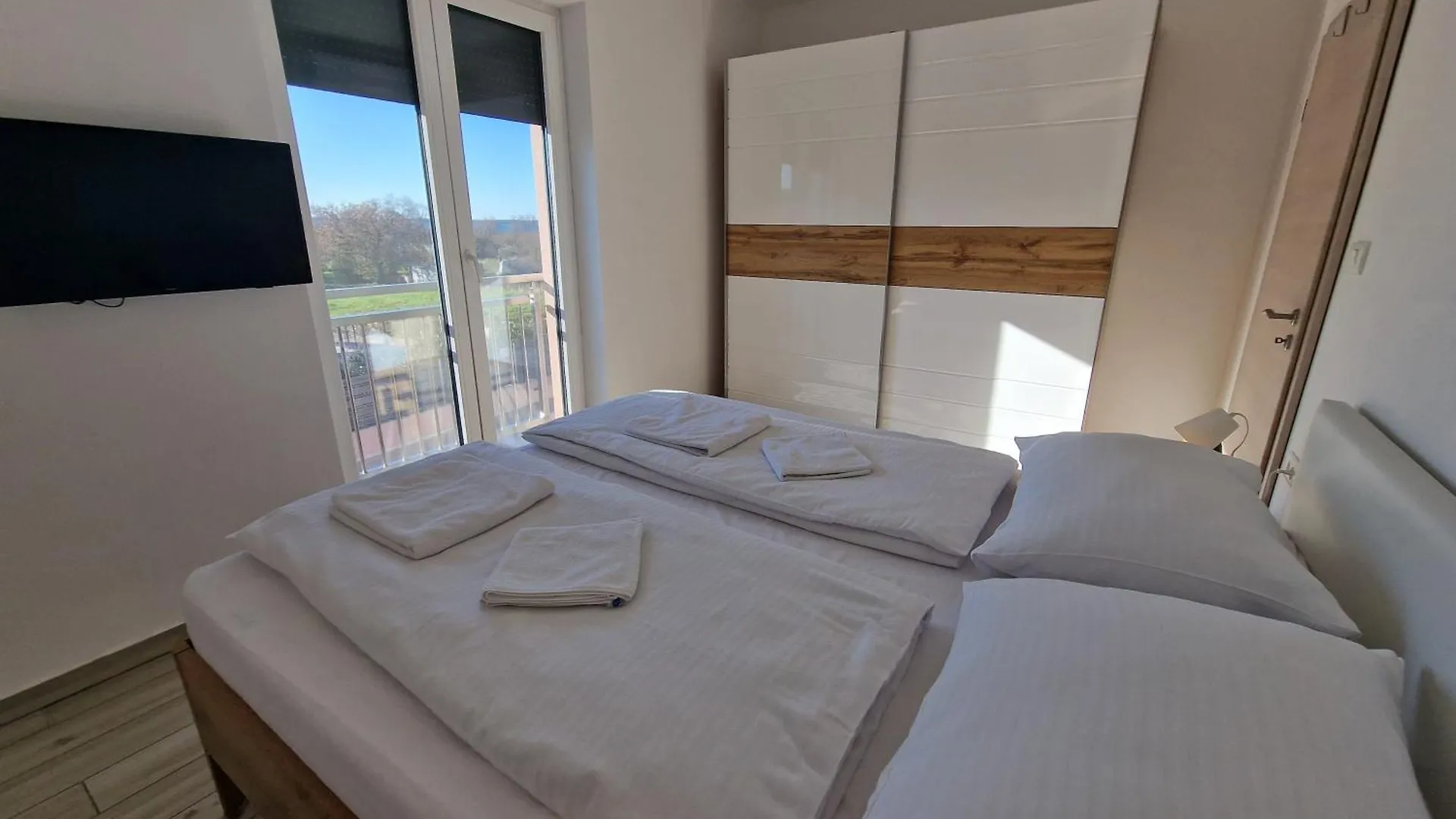 Villa Karizma - Sea View, Swimming Pool, Hot Tub, Brijuni, Fazana, Peroj