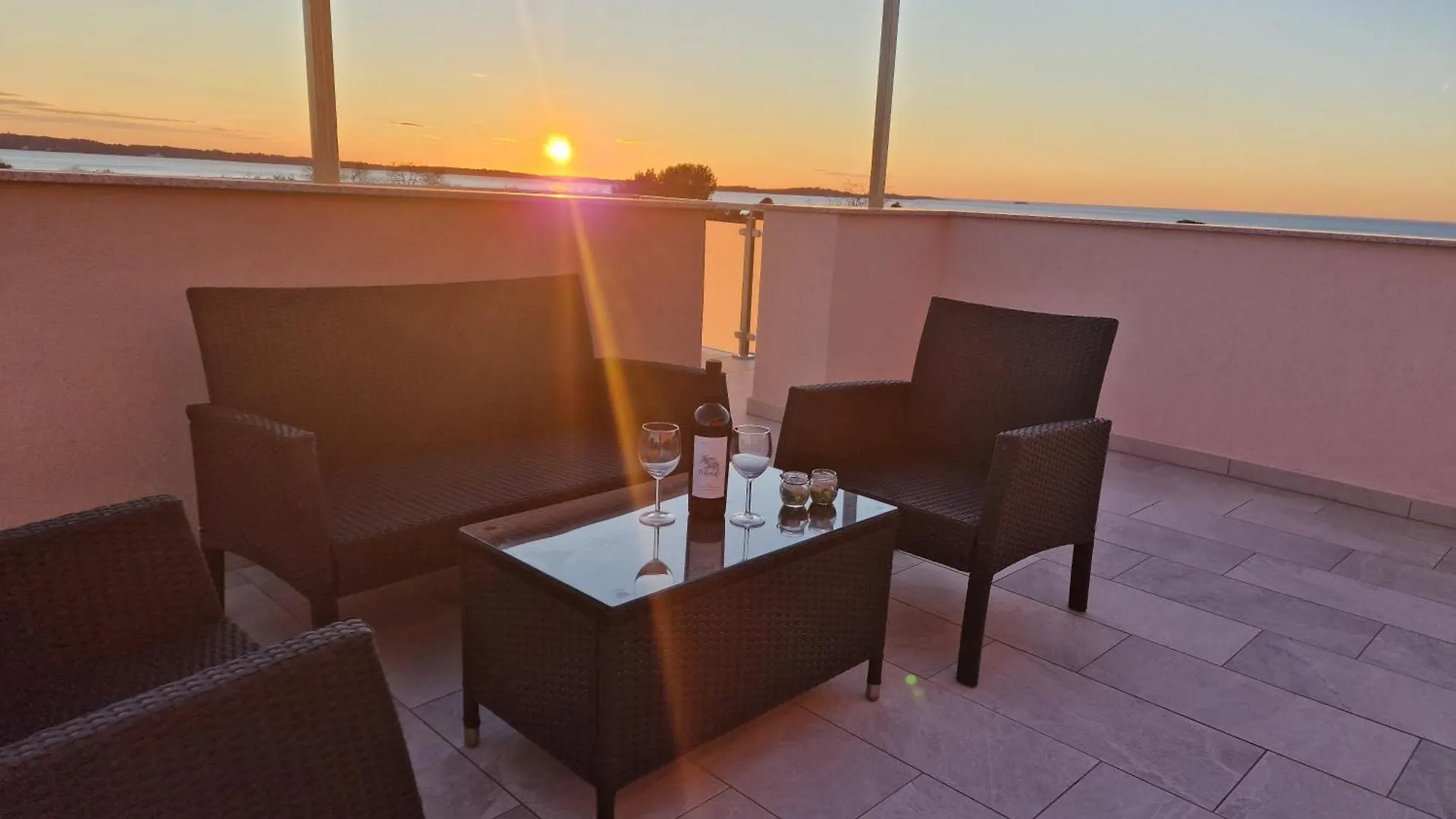 Villa Karizma - Sea View, Swimming Pool, Hot Tub, Brijuni, Fazana, Peroj